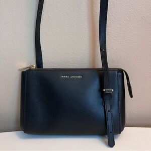 🎉HP 🎉 Marc Jacobs Mini Commuter Coated Leather Crossbody Bag